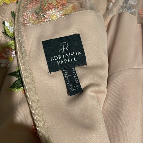 Adrianna Papell
Women's Floral-Embroidery Midi Dress - Picture 10 of 11